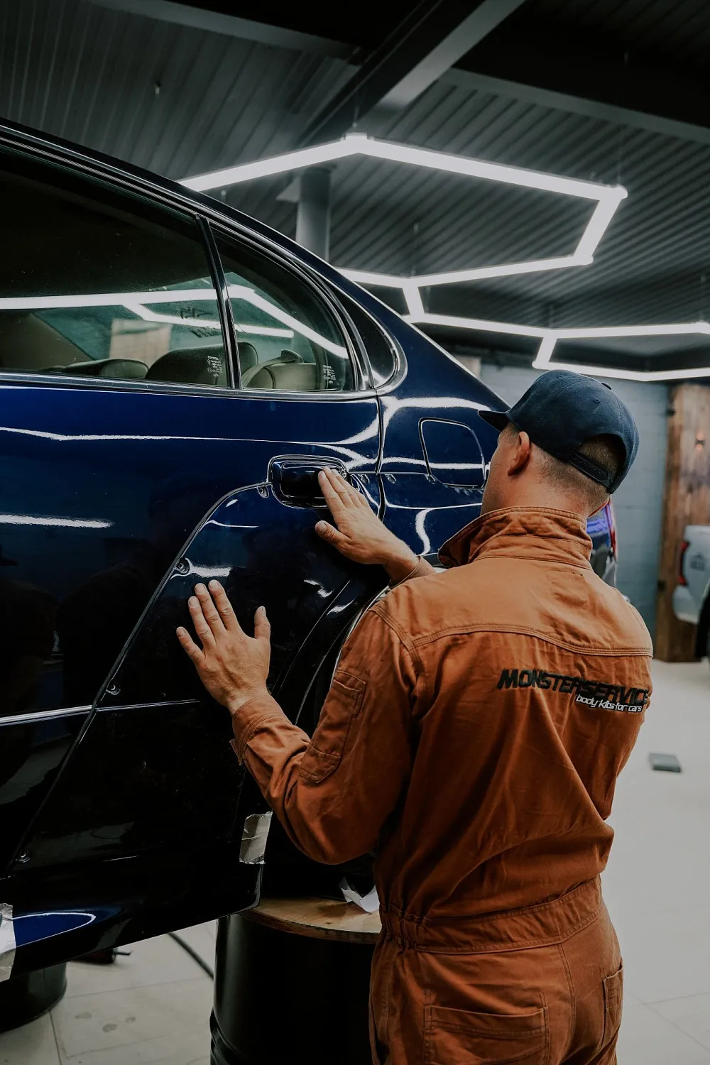 Video - Installation wide body kit Lexus GS160