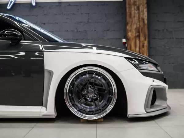 Body kit for Audi TT 8S