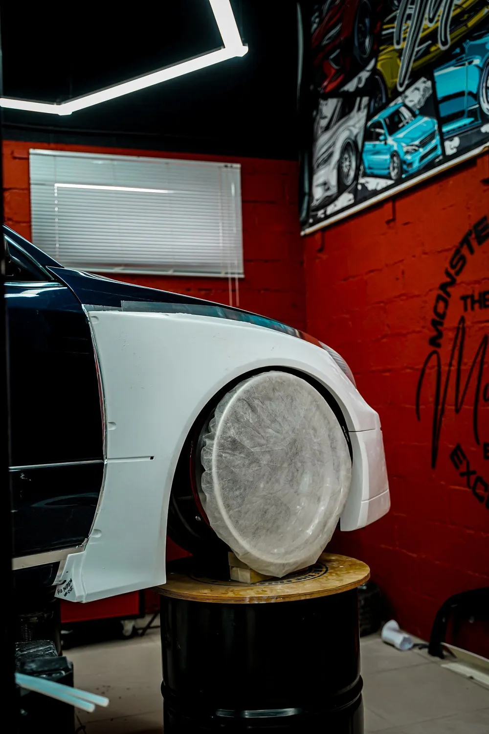 Video - Installation wide body kit Lexus GS160