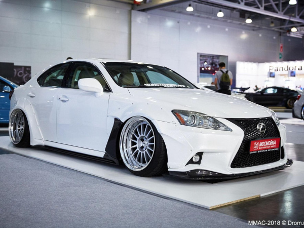 Fender flares Lexus IS 05-12