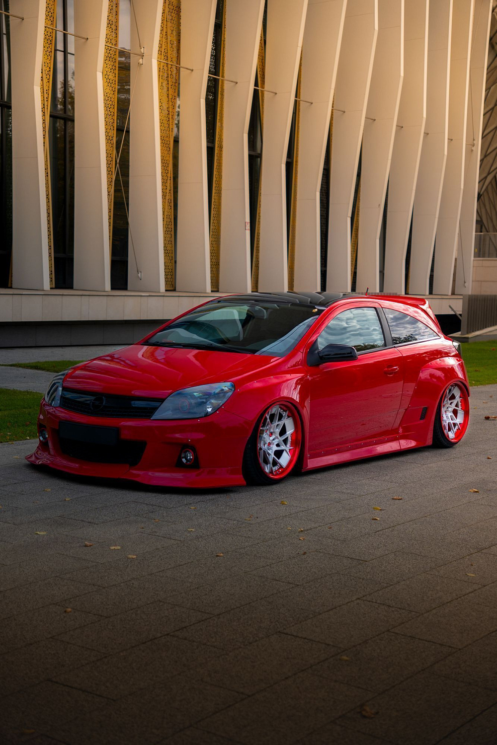 The first wide body Opel Astra!